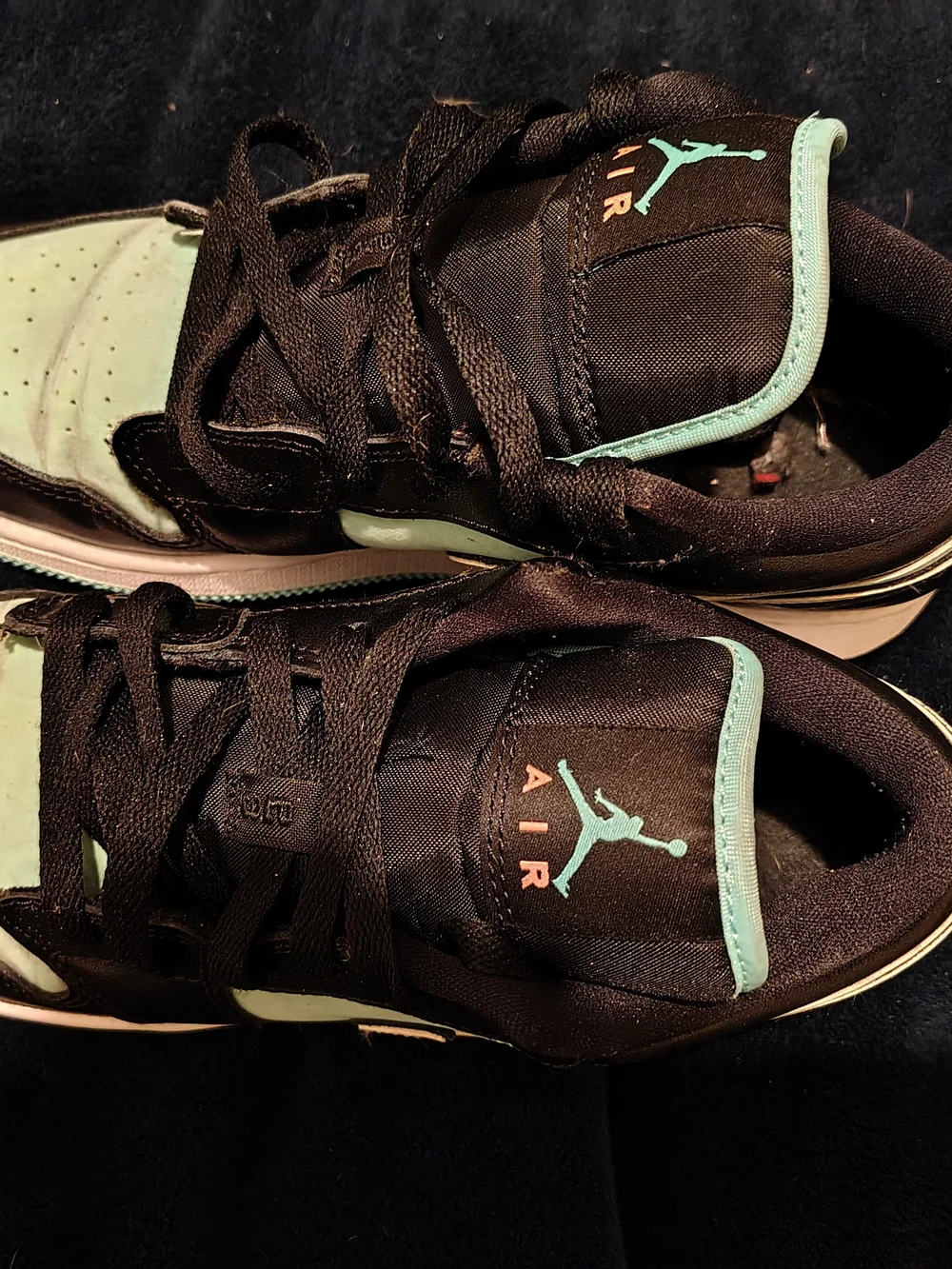 Nike Kids' Black and Mint Green Low-Top Sneakers with Orange Swoosh